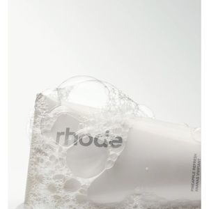 Rhode Pineapple Refresh Cleanser